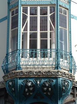 Nancy Art Nouveau - Ancienne graineterie Génin-Louis (1901) - 2 rue Bénit - Base de l'oriel au-dessus de la porte