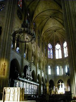 Notre Dame de Paris.Choeur ensemble