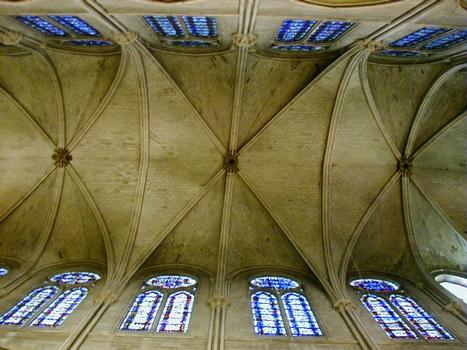 Notre Dame de Paris.Sixpartite vault of the nave