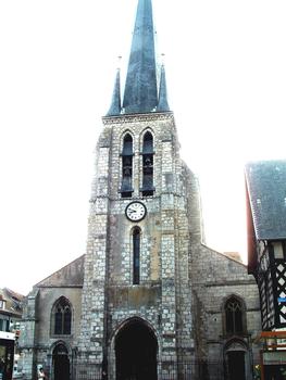 Nemours - Eglise Saint-Jean-Baptiste - Façade occidentale