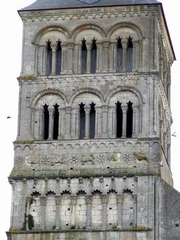 La Charité-sur-Loire - Eglise prieurale Notre-Dame - La tour Sainte-Croix - Partie supérieure