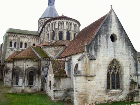 La Charité-sur-Loire - Eglise prieurale Notre-Dame - Chevet et chapelle centrale