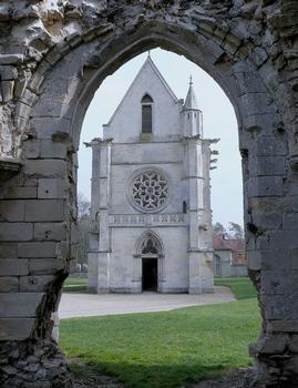 Abbaye royale de Chaalis - Chapelle Sainte-Marie ou de l'Abbé - Elle a été restaurée par l'architecte Corroyer après le rachat du domaine par Mme de Vatry en 1850