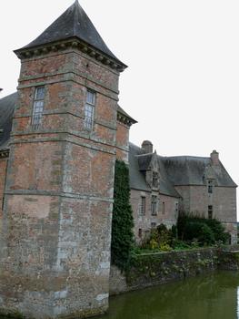 Château de Carrouges - Aile construite au 15ème siècle par la famille Blosset