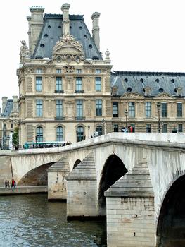 Paris - Palais du Louvre - Pavillon de Flore et pont Royal