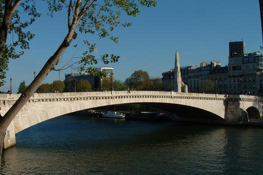 Paris - Pont de la Tournelle vu de l'île Saint-Louis, à l'aval
