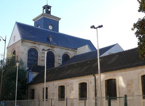 Paris 11ème arrondissement - Eglise Sainte-Marguerite - Détail du fronton