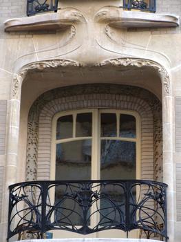 Paris 16ème arrondissement - Hôtel Mezza construit par Hector Guimard en 1909 au 60 rue La Fontaine : Paris 16 ème arrondissement - Hôtel Mezza construit par Hector Guimard en 1909 au 60 rue La Fontaine