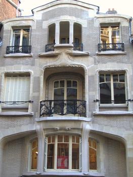 Paris 16ème arrondissement - Hôtel Mezza construit par Hector Guimard en 1909 au 60 rue La Fontaine: Paris 16 ème arrondissement - Hôtel Mezza construit par Hector Guimard en 1909 au 60 rue La Fontaine