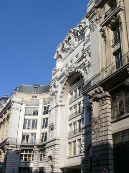 Paris 18ème arrondissement - Palais de la Nouveauté - Façade sur la rue de Clignancourt : Paris 18 ème arrondissement - Palais de la Nouveauté - Façade sur la rue de Clignancourt