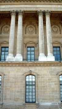 Palais du Louvre - Colonnade - Détail