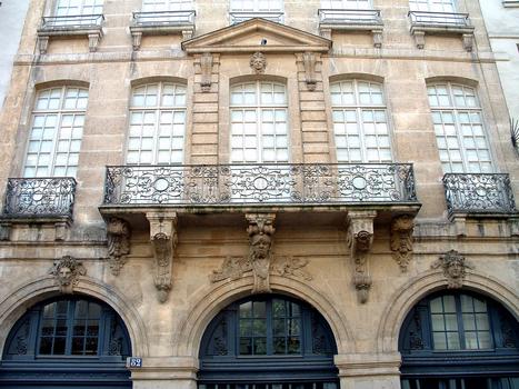 Paris - Hôtel Hénault de Cantorbe (Maison européenne de la Photographie) - Façade sur la rue François-Miron