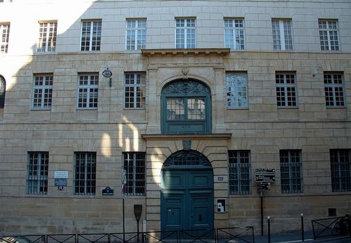 Paris - Collège des Ecossais - Façade sur la rue Cardinal-Lemoine
