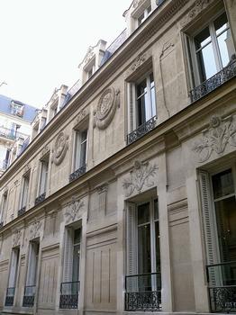 Paris 9ème arrondissement - Immeubles 5-7 rue Ballu - Pavillon à droite de l'entrée: Paris 9 ème arrondissement - Immeubles 5-7 rue Ballu - Pavillon à droite de l'entrée