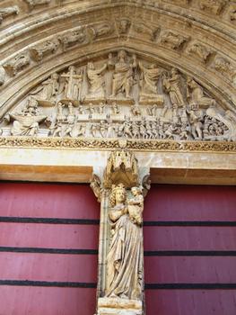 Saint-Omer - Cathédrale Notre-Dame - Portail sud - Tympan: Jugement Dernier