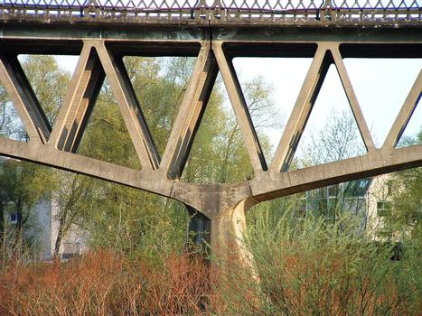 Vichy - Pont de Boutiron - Tablier presque transparent