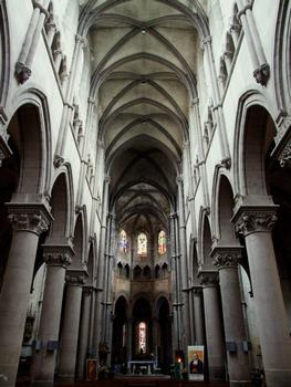 Aigueperse - Eglise Notre-Dame - Nef