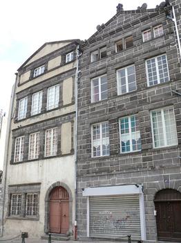 Riom - Maisons de style Louis XIII aux 17 et 19 rue de l'Horloge