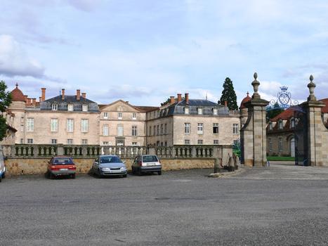 Parentignat Castle