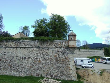 Rempart de Mont-Louis - Bastions, demi-lunes, courtines: la fortification à la Vauban