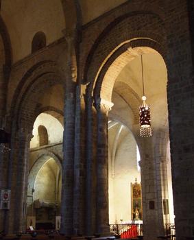 Elne - Cathédrale Sainte-Eulalie - Nef et bas-côté sud