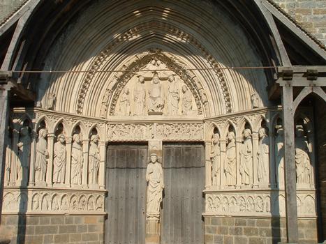 Rampillon - Eglise saint-Eliphe - Façade occidentale - Ensemble du portail