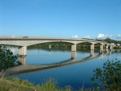 Aramon Bridge