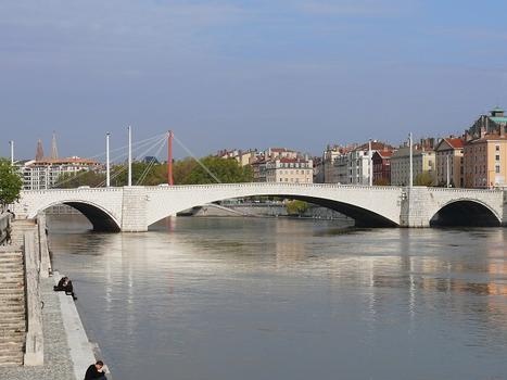 Lyon - Pont Bonaparte vu de l'aval