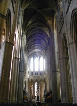 Cathédrale Notre-Dame de Rodez.Nef