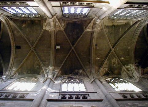 Cathédrale Notre-Dame de Rodez.Voûte de la nef