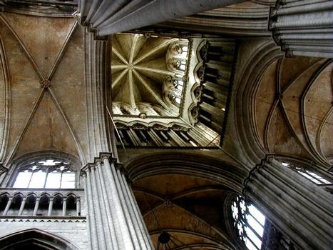 Cathédrale Notre-Dame de Rouen.Tour-lanterne de la croisée du transept