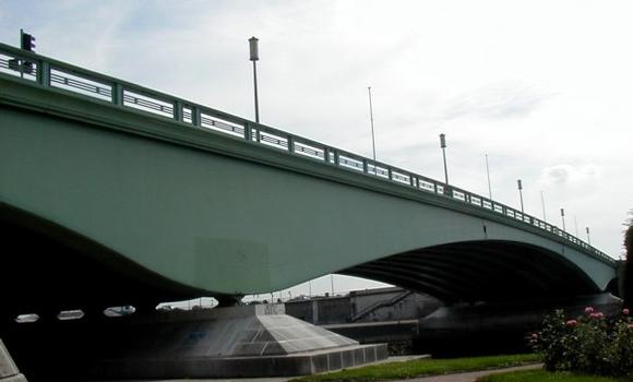 Pont Corneille sur le bras gauche de la Seine à Rouen