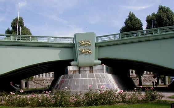Pont Corneille sur la Seine à Rouen.Appui commun des deux tabliers