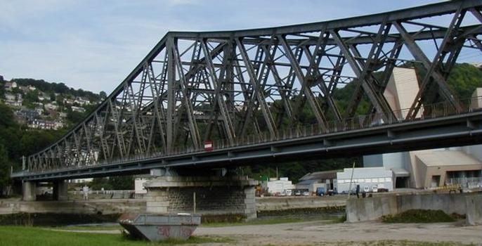 Pont ferroviaire d'Eauplet sur la Seine à Rouen.Pont sur le bras gauche