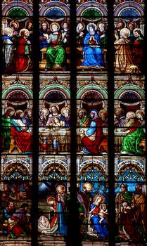 Saint-Emilion - Eglise collégiale - Abside - Vitrail central du 19ème siècle sur la vie du Christ