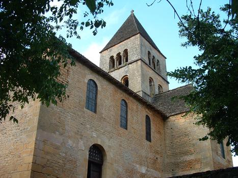 Saint-Léon-sur-Vézère - Eglise - Vue du côté sud