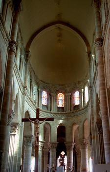 Saint-Menoux - Eglise Saint-Menoux - Choeur roman