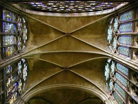 Saint Denis Abbey. Vaults of the southern transept