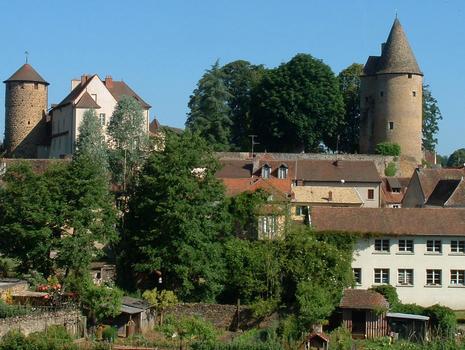Château de Charolles et la tour Charles-le-Téméraire à l'extrémité