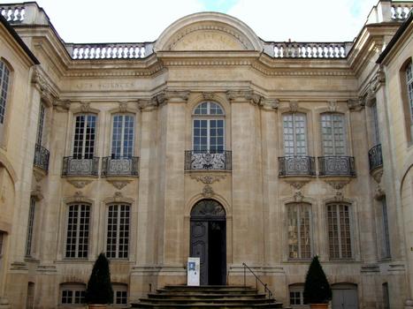 Mâcon - Musée Lamartine, Hôtel de Sénecé