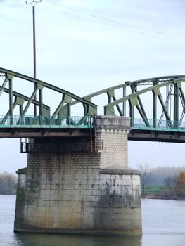 Pont de Fleurville sur la Saône - Une pile