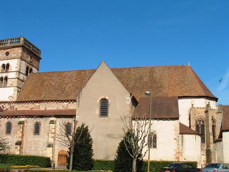 Yzeure - Eglise Saint-Pierre - Nef, transept et chevet