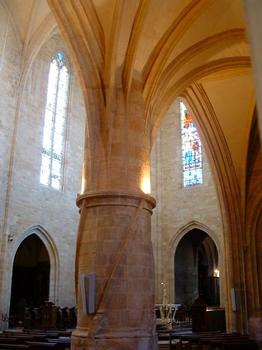 Cathédrale Saint-Sardos, Sarlat. Un pilier de la nef