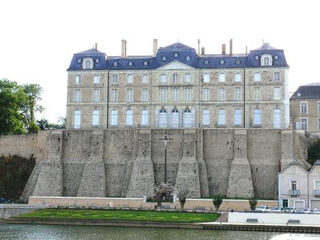 sablé-sur-Sarthe - Château de Sablé