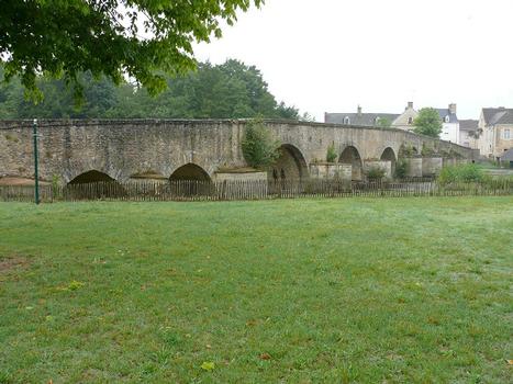 Montfort-le-Gesnois - Pont romain de Pont-de-Gennes - Vu de l'amont