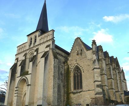 Saumur - Eglise Notre-Dame-de-Nantilly - Ensemble