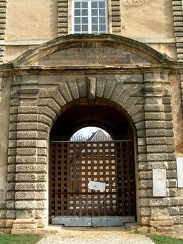 Sedan - Château Bas - Porte d'entrée