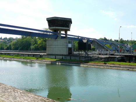 Staudamm und Schleuse Champagne-sur-Seine