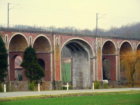 Pommeuse - Viaduc ferroviaire - Arches centrales