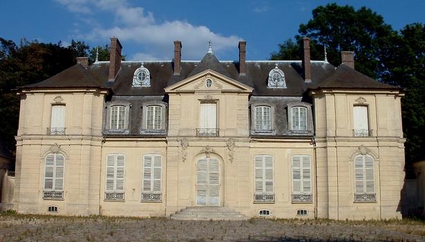 Jossigny - Château - Façade sur cour